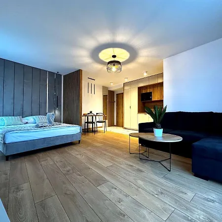 ゲストハウス Roxy 3*